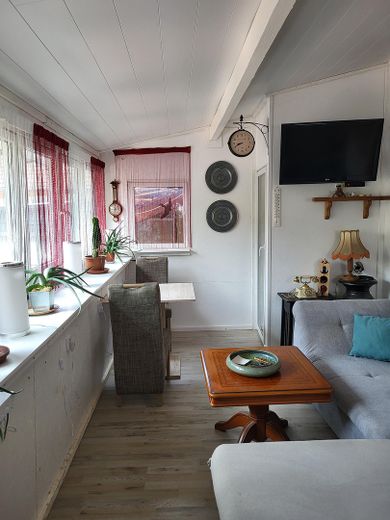 Einfamilienhaus mit Scheune – Foto 3