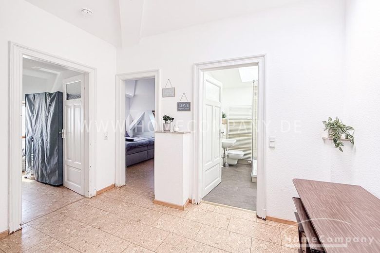22801 HomeCompany Dresden Möbliert/Furnished 3-Zimmer Maisonette Wohnung in Dresden-Striesen mit Balkon max. 3 Personen – 863fd5dbdf881f91dc8cdfb785e2ab0b8d87a54f.jpg