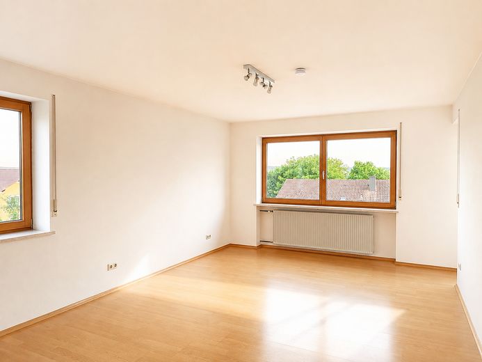 Bahçeli ve çift garajlı müstakil 6 odalı ev – komisyonsuz – Großes Zimmer