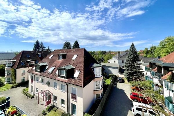 +ESDI+ Vivienda tipo galería única en el verde Kleinzschachwitz + balcón
