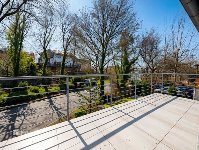 Ihr Familientraum wird Wirklichkeit – Balkon