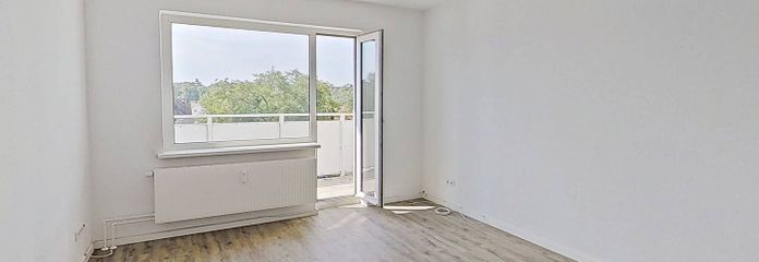 Charming 2-room apartment with BALCONY, fitted kitchen and plenty of natural light – Ansicht I: Wohn- und Esszimmer