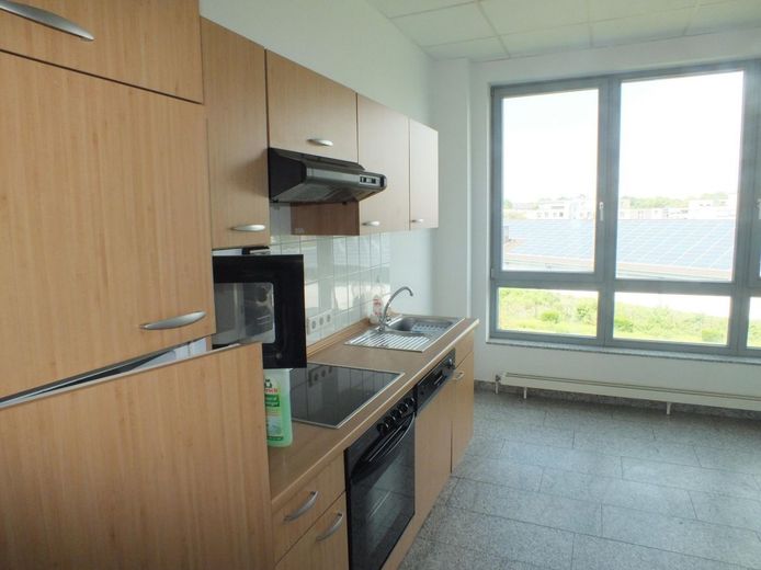 Repräsentative Büroflächen im "Series-A-Campus" – Teeküche