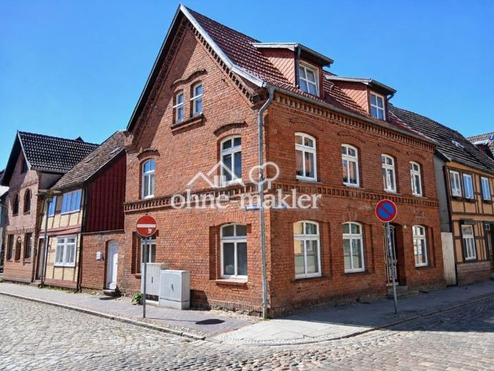 Mehrfamilienhaus im Stadtkern von Plau am See - Faktor 15 – Foto 1