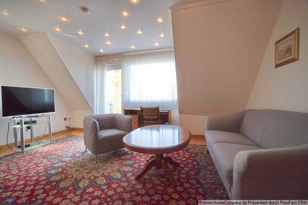 Möblierte 2-Zimmer-Dachgeschosswohnung mit Westbalkon in ruhiger Lage von Dortmund-Hombruch