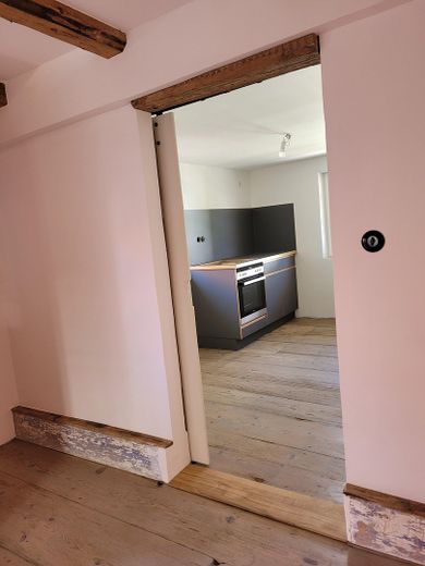 Sevgiyle restore edilmiş, tarihi atmosferli çiftlik evinde yaşamak – Photo 8