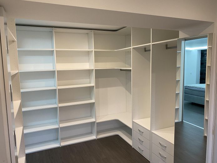 Esclusivo appartamento di 6 locali, 304 mq/KB/Garage/Terrazza/Giardino – Ankleideraum