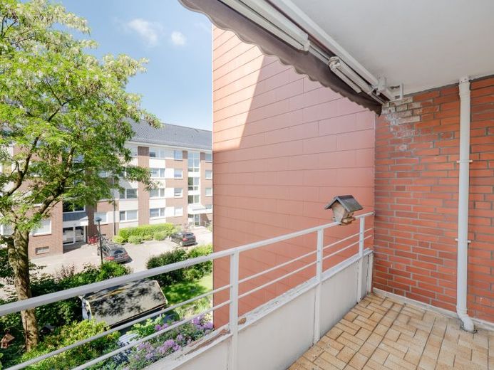 Neuwertige barrierearme 2,5-Zimmer-Wohnung – Foto 1