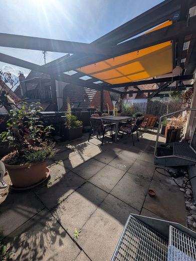 Altstadt-Charme trifft Freiraum: 89 m² mit großer Terrasse und Garagenstellplatz in Herrenberg – Terrasse