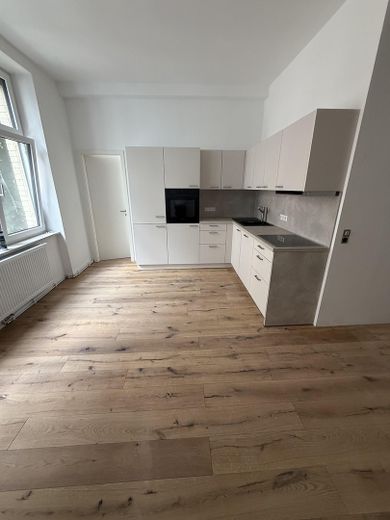 Kernsanierte 2 Zimmer in Stöckach. – Küchenzeile Markengeräte