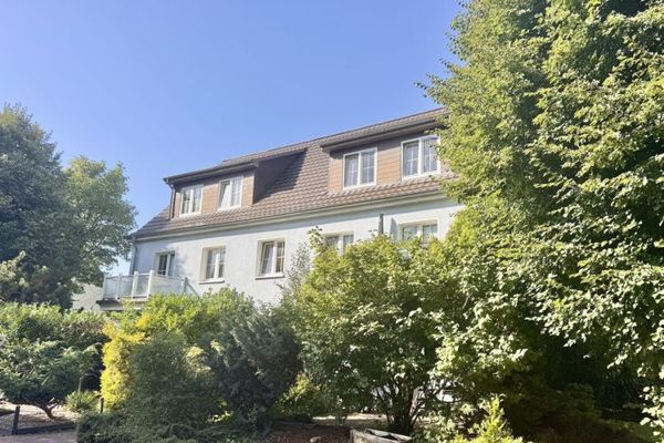 HORN IMMOBILIEN ++ Se vende edificio de viviendas plurifamiliar alquilado en Rechlin, a orillas del Müritz