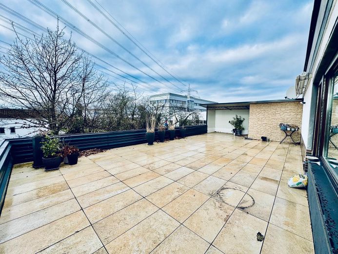 **Nouveau** Surface de bureaux moderne avec grande terrasse dans la zone industrielle de Koblenz-Wallersheim – Foto 5