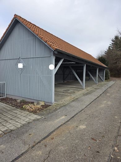Carport-mit Stauraum