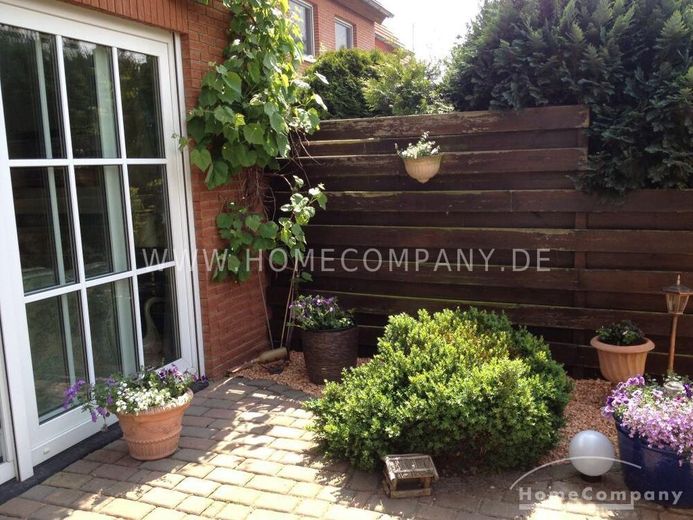 2 Zi.Whg., möbliert, 1. OG. Hochwertige Ausstattung. Fußbodenheizung. Garten. – 4229deb262820f7c46599ca7797f92dc89cd6da5.jpg