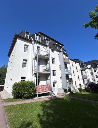 DG Maisonette 3-Zimmer mit EBK, Laminat und Wannenbad in guter Lage – Hinten
