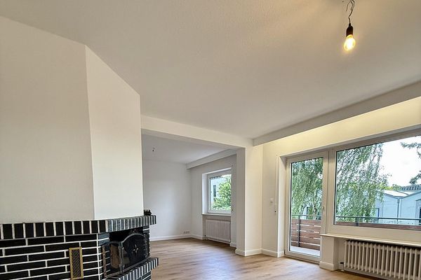 Luminoso appartamento di 3 locali appena ristrutturato, con grande balcone e vista sul verde
