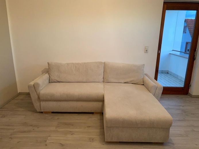 Beautiful 2-room apartment with loggia in Abtsteinach – 64 m² – available from 01.12.2026 – Wohnzimmer 2