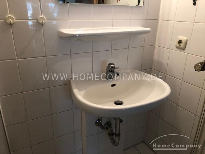 Schöne 2 Zi.Whg., möbl., 2. OG. – c24cb3fbeaf08fd554cffd23bb4203f94ef928fb.jpg