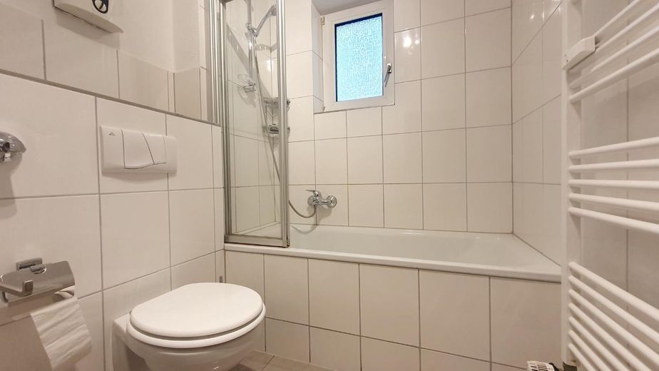 Badezimmer 2