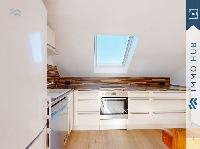 ++ Sofort bezugsfreie und frisch sanierte Maisonnette-Wohnung in Gohlis-Süd  ++ – 5728662-oeDddwb4ekzYNMXEuoUgxXXx-Kuche.jpg