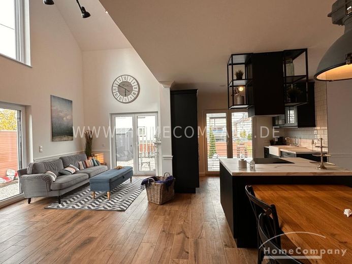 NUOVA COSTRUZIONE
Appartamento maisonette moderno e arredato con gusto, con terrazza – 286680ee270c4f6ad519088d22f04cb7d8cba614.jpg