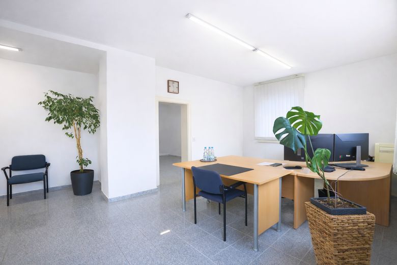 Provisionsfrei: Wohn- und Geschäftshaus Frankfurt-Seckbach mit vielseitiger Nutzung – Foto 20