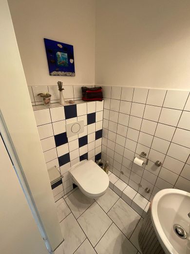 Appartamento di proprietà curato e senza commissioni, con garage – Gäste-WC