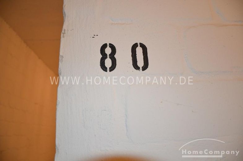 Schöne 1 Zi.Whg., möbliert, 3. OG, mit Balkon. – 9461d814386bafc61e8aee1b4682ca4f25bbc3ea.jpg