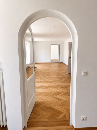 Lichtdurchflutete Dachterrassenwohnung in bester Lage – Foto 3