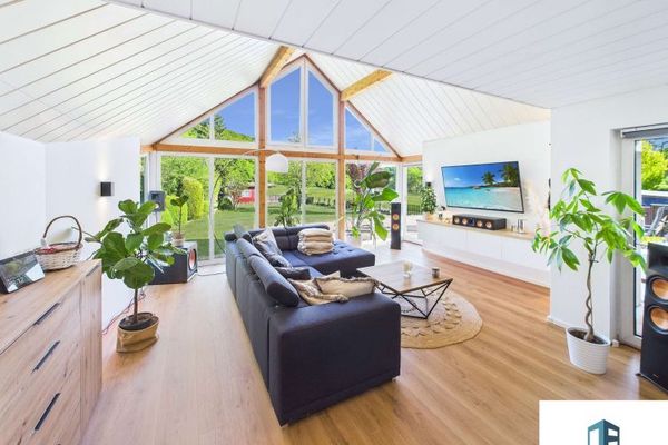 Modernes Familienparadies in ruhiger Feldrandlage mit Smart-Home, PV-Anlage & großem Garten
