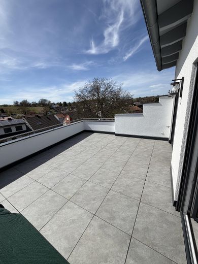Exklusive 4-Zimmer-Penthousewohnung mit Dachterrasse & Garage+Stellplatz – provisionsfrei – Dachterrasse