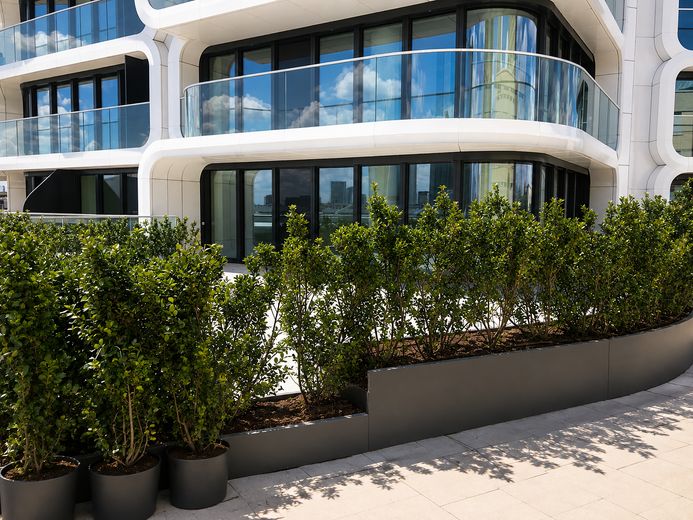 GRAND TOWER UNIEK | Het enige appartement met een privéterras van ca. 121 m² – Blick von Grand Garden
