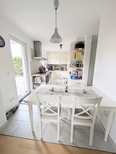 Casa di testa individuale di architetto con 4 locali a Schenefeld – Essbereich