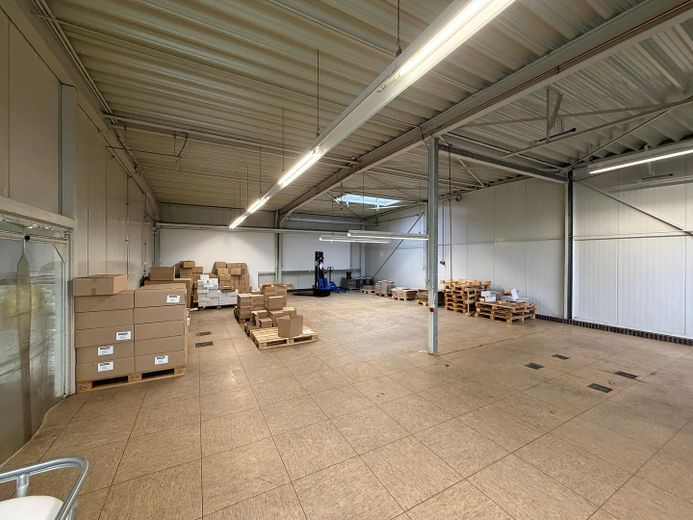 Provisionsfrei: 337 m² Lager-/Produktion mit 109 m2 Büro direkt an der A1, auch Lebensmittel – Foto 10