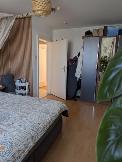 | Solide Rendite Nahe MIRA | Intelligenter 4-Zimmer-Schnitt mit Sonnenausrichtung | – Schlafen 1