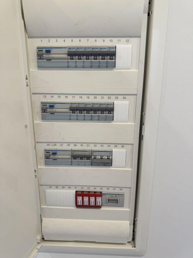 Primera ocupación tras una reforma integral – moderno piso de 3 habitaciones con balcón en Marienwerder Wald! – Neue Elektroverteilung