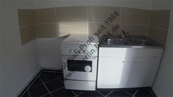 Nähe U-S Bahn -Süd Balkon teils WG - Mietwohnung – G0036569