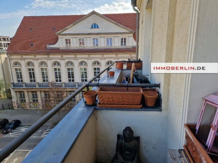 IMMOBERLIN.DE - पसंदीदा ग्लाइमकीज़ क्षेत्र में आकर्षक पुराने भवन का बालकनी वाला अपार्टमेंट – फोटो 1