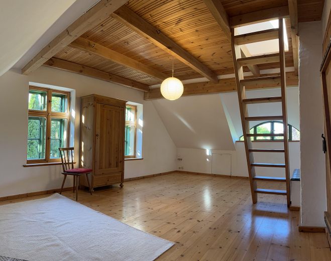 21 Hektar Paradies – Häuser, edle Nebengebäude, Acker, Wiesen, Wald und Wasser – Foto 8