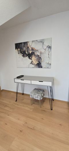 Stylische Komode