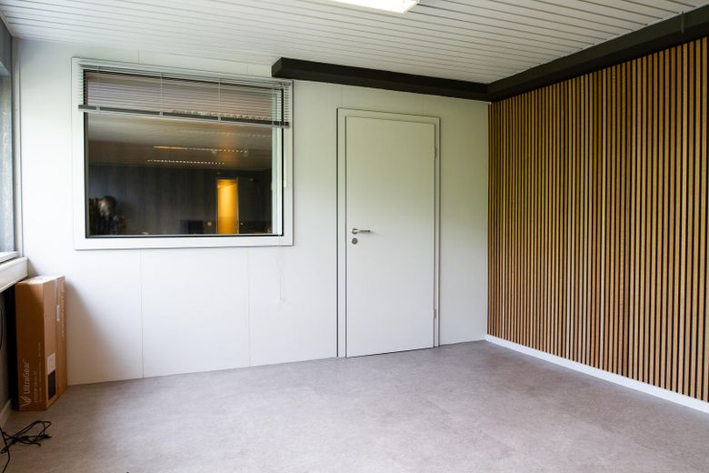 Moderne Gewerbefläche mit Büro, Lager und eigener Sanitärausstattung – Foto 4