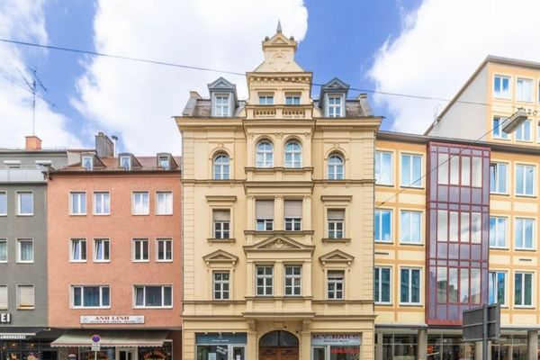 Чарівне торгове приміщення у найкращому місці в центрі Аугсбурга!