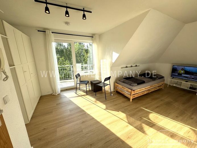 23447 HomeCompany Dresden Möbliert/Furnished Studio Apartment in Dresden mit Balkon Nähe Universität max. 2 Personen – caa5a24609e5901f59b74bf0478ed0fd616c30e7.jpg