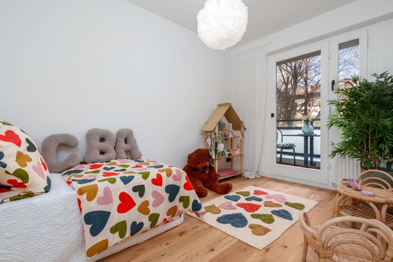 Kinder- / Arbeitszimmer