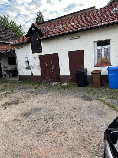 Casa plurifamiliare - vicino a Francoforte sul Meno - da ristrutturare – Nebengebäude
