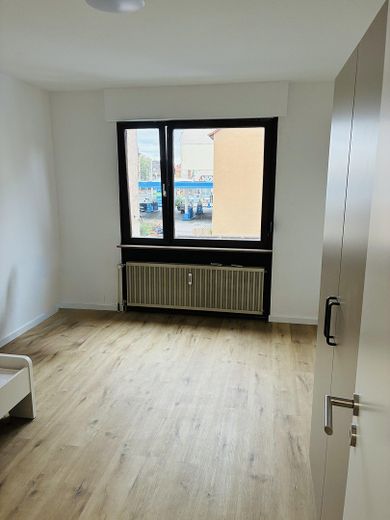 Modernes 1-Zimmer-Apartment – Ideal für Studenteneltern & Kapitalanleger – Zimmer