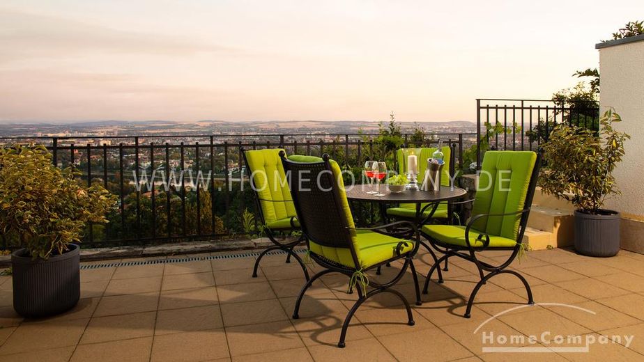 28256 HomeCompany Dresden Möbliert/Furnished  2-Zimmer Apartment mit großer Terrasse in exklusiver Lage am weißen Hirsch in Dresden Max. 2 Personen – 095f798c4c453c5d71cac52c90a067fff0dc373a.jpg