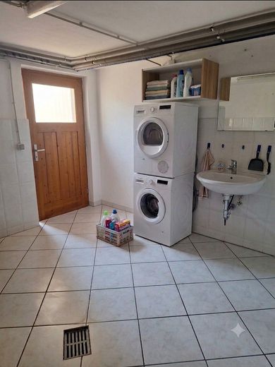 Privatverkauf ohne Maklerprovision: Reihenhaus mit Charakter in Montabaur | Perfekt für Familien – Einrichtungsbeispiel Waschk KI