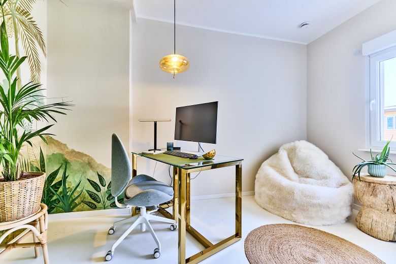 Büro oder Kinderzimmer