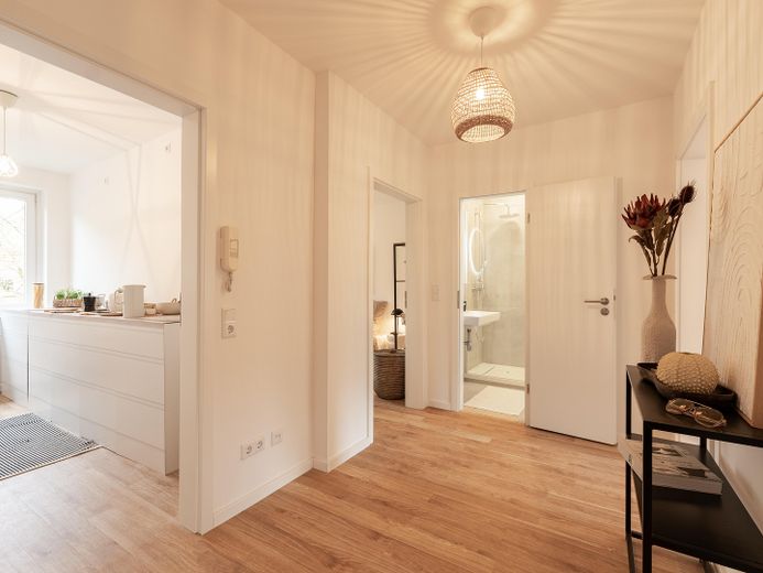 Provisionsfrei – frisch kernsanierte 3-Zimmer-Wohnung mit Balkon und Tiefgarage in Winterhude – Flur
